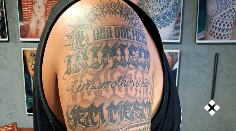 Lettering Tattoo - Estúdio Ponta Firme