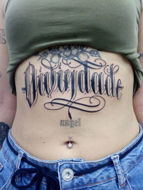 Lettering Ornamental - Tatuagem Lettering Ornamental Decorativo